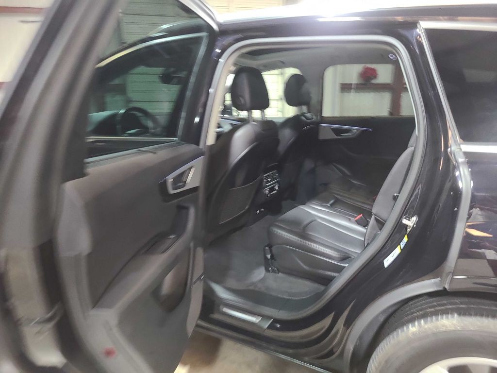 2019 Audi Q7 Image 21