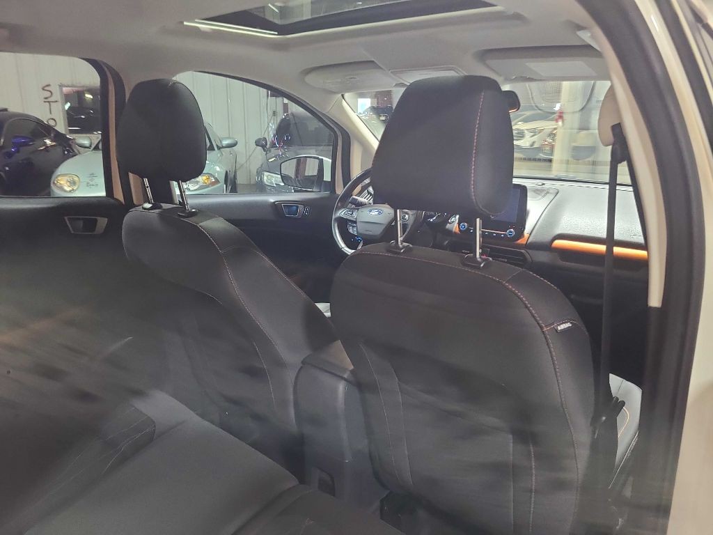 2021 Ford Econoline Image 23