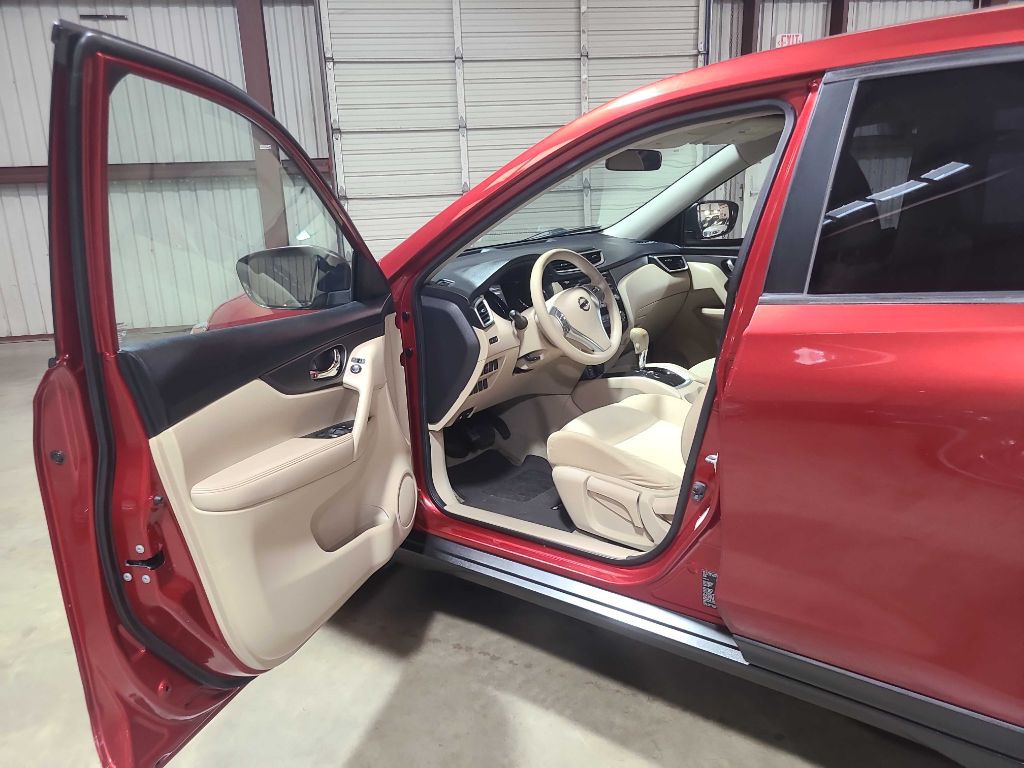 2015 Nissan Rogue Image 17