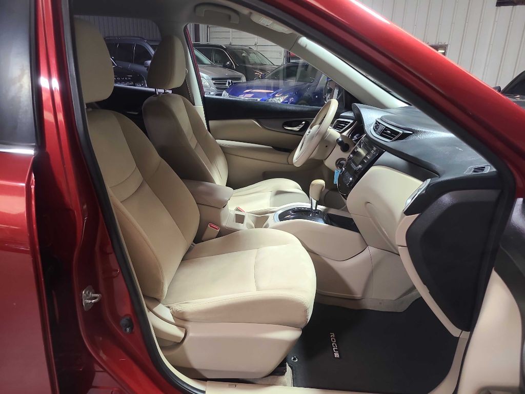 2015 Nissan Rogue Image 26