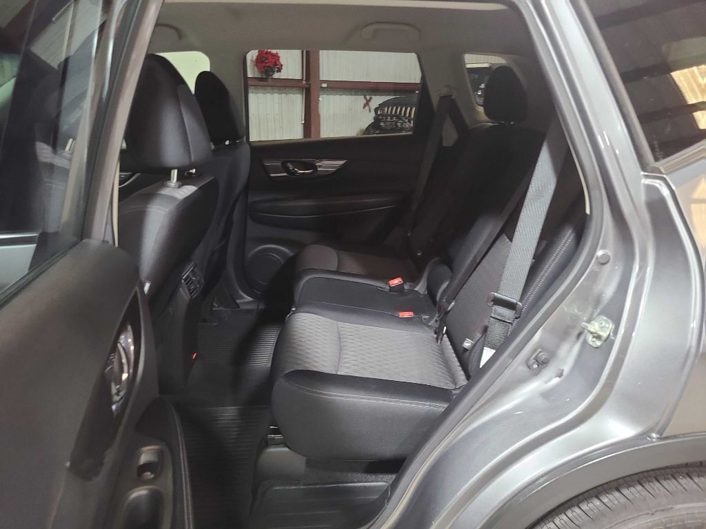 2020 Nissan Rogue Image 19