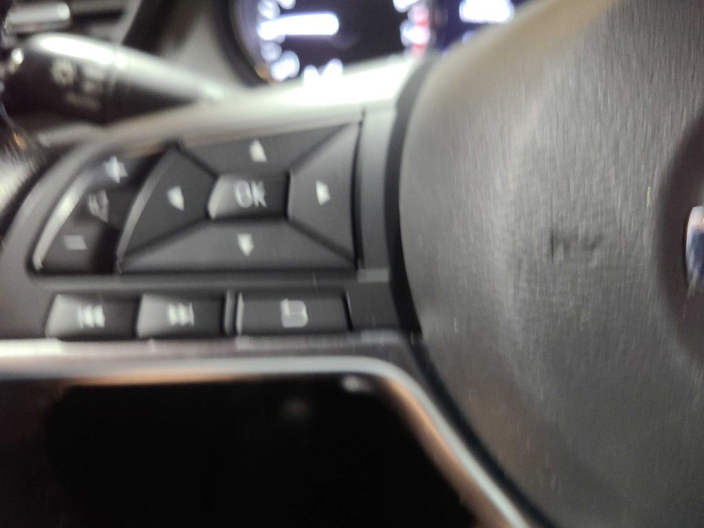 2020 Nissan Rogue Image 35