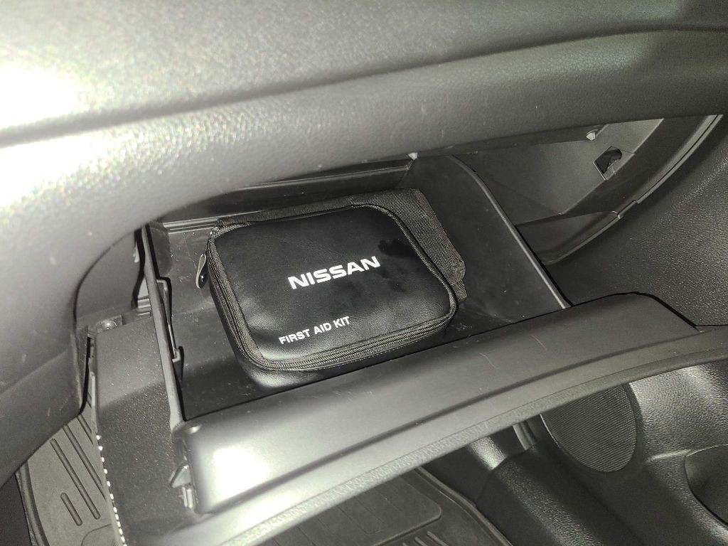 2020 Nissan Rogue Image 38