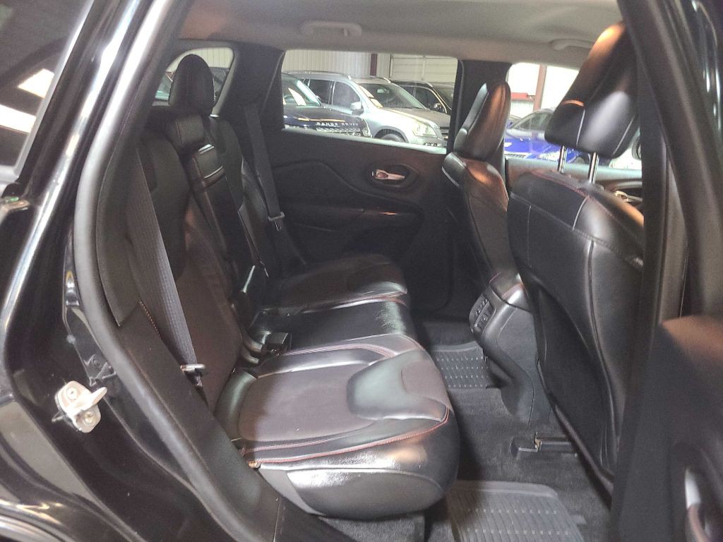 2014 Jeep Cherokee Image 24