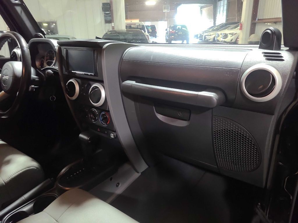 2008 Jeep Wrangler Image 28