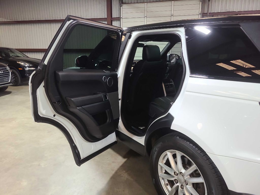 2016 Land Rover Range Rover Sport Image 20