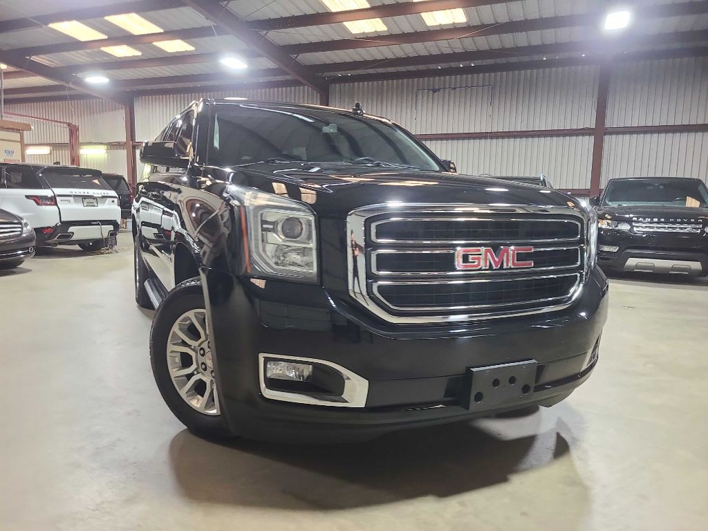 2020 GMC Yukon Image 2