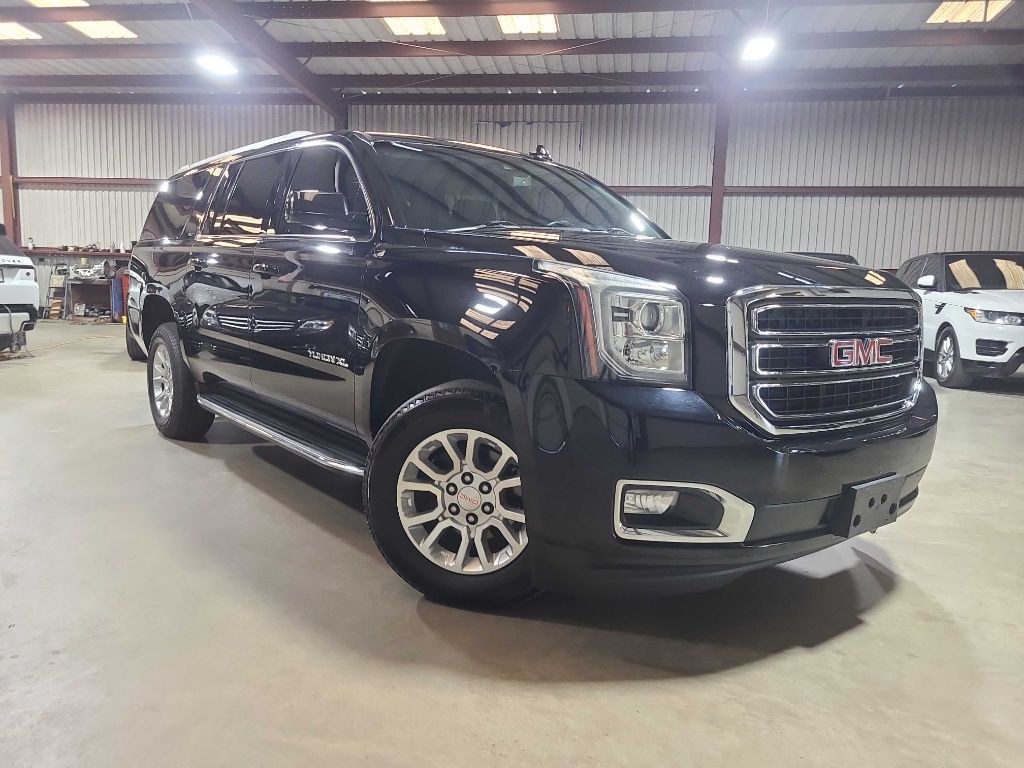 2020 GMC Yukon Image 3