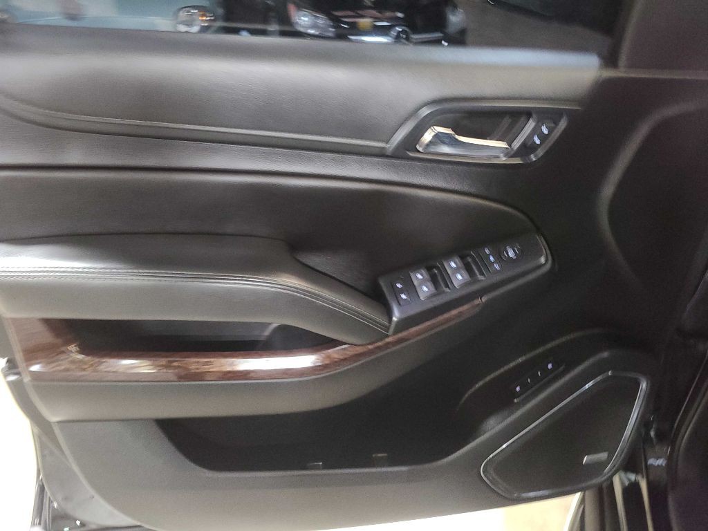 2020 GMC Yukon Image 32