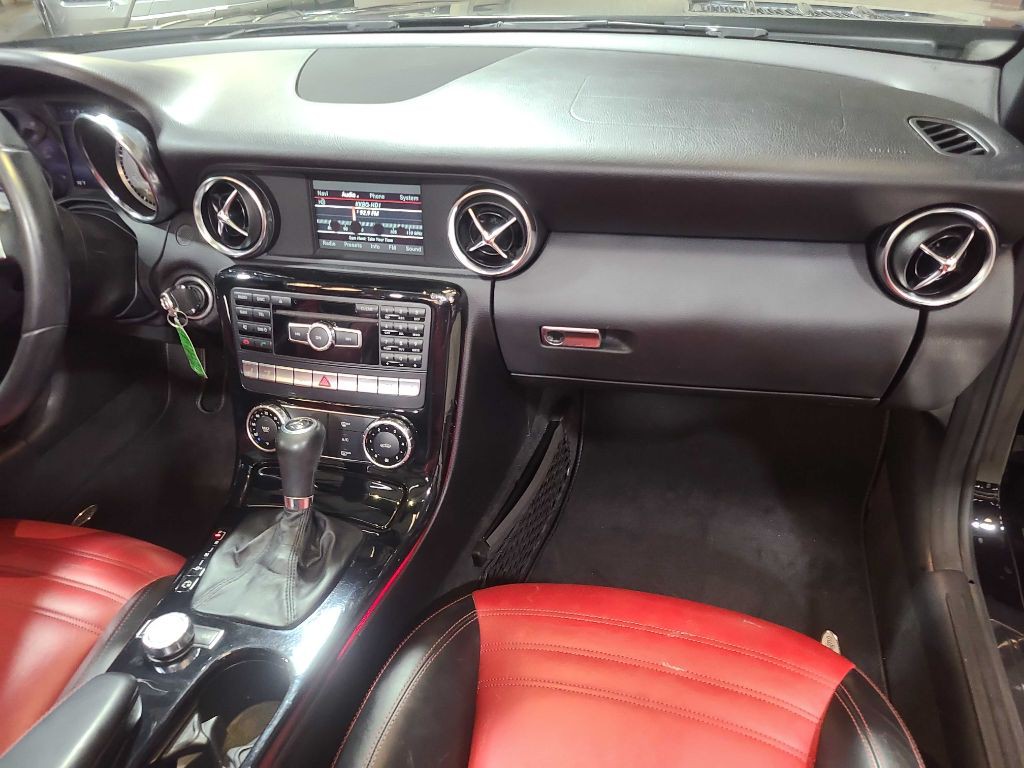 2014 Mercedes-Benz SLK-Class Image 27