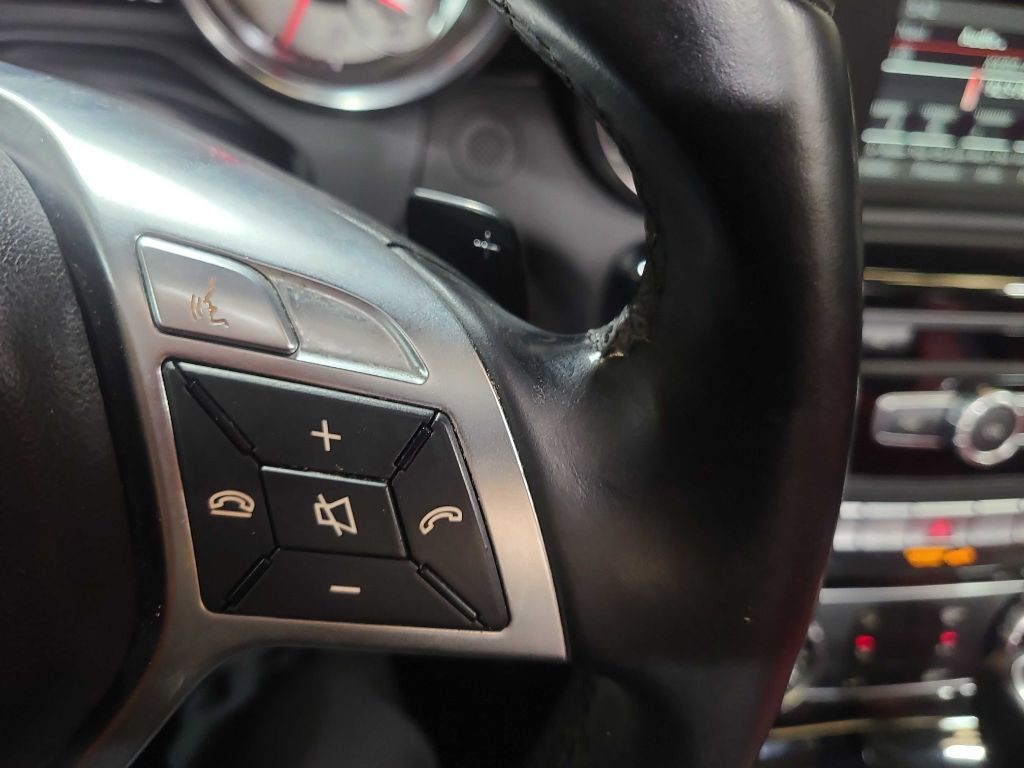 2014 Mercedes-Benz SLK-Class Image 34