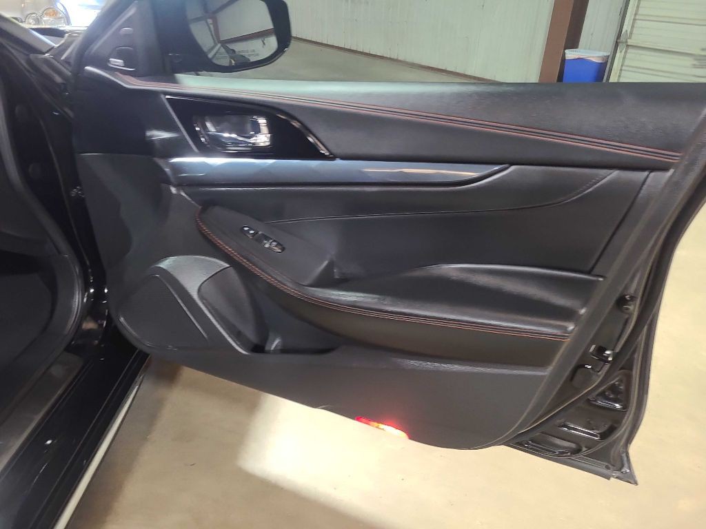 2023 Nissan Maxima Image 36