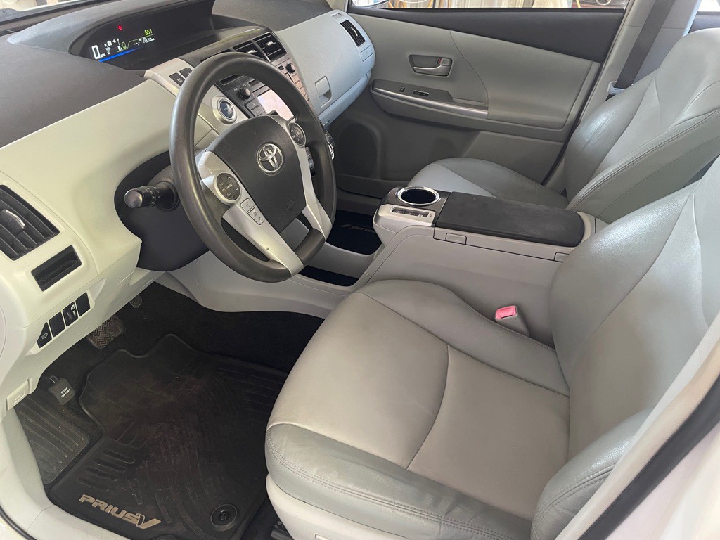 2012 Toyota Prius Image 6