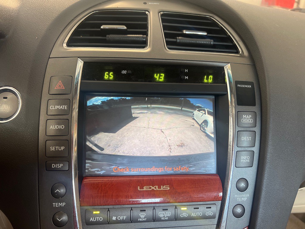2011 Lexus ES 350 Image 7