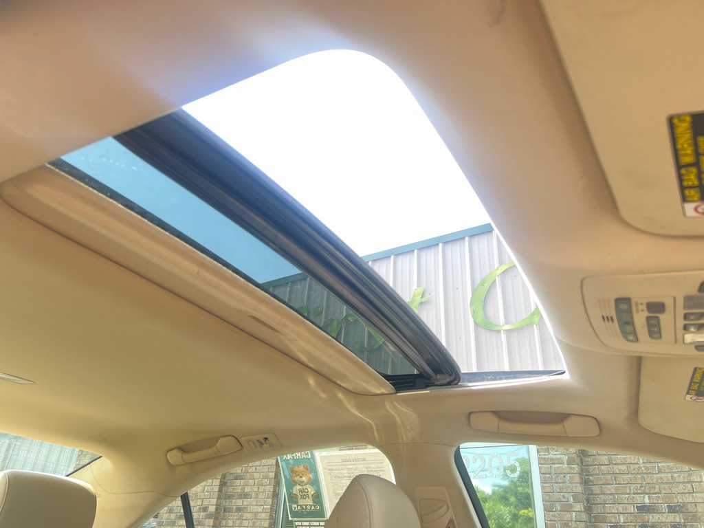 2011 Lexus ES 350 Image 8