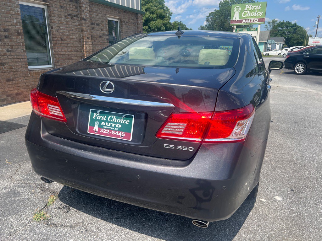 2011 Lexus ES 350 Image 11