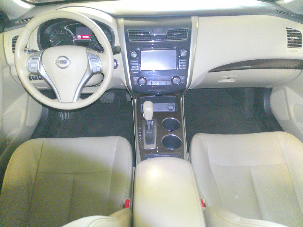 2015 Nissan Altima Image 7