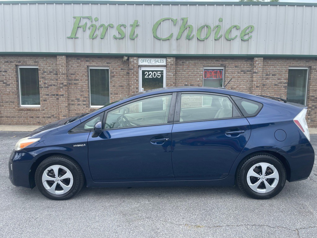 2013 Toyota Prius Image 1