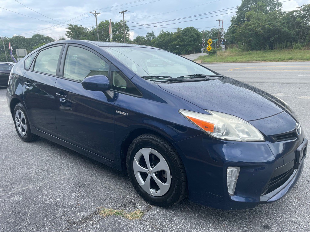 2013 Toyota Prius Image 4