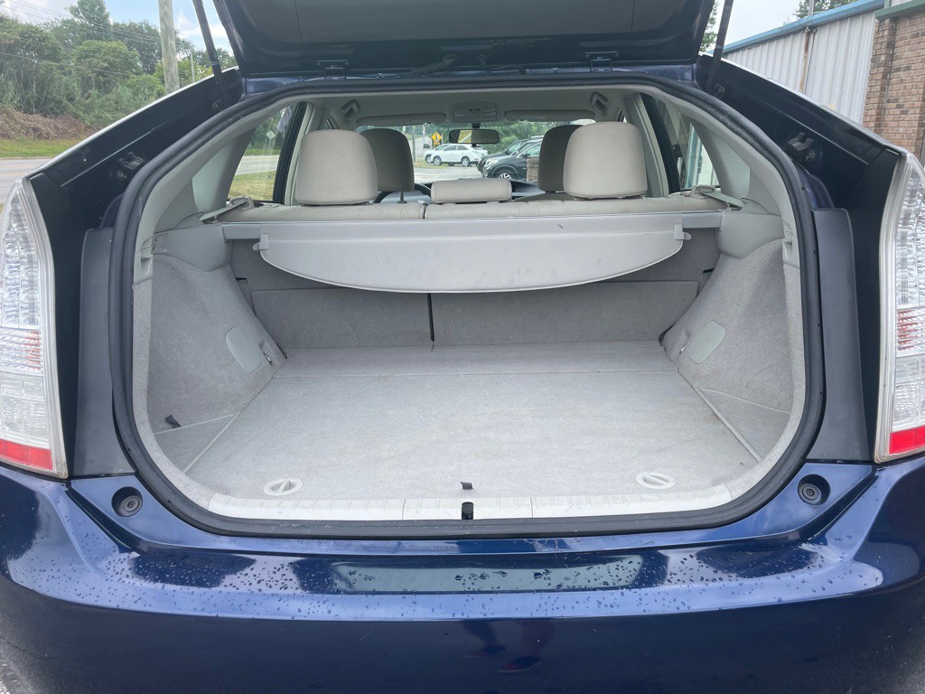 2013 Toyota Prius Image 11