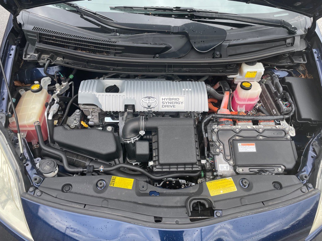 2013 Toyota Prius Image 14
