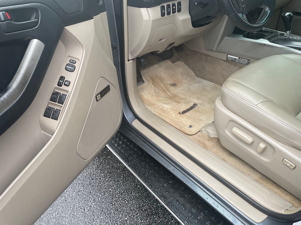 2004 Toyota 4Runner Image 5