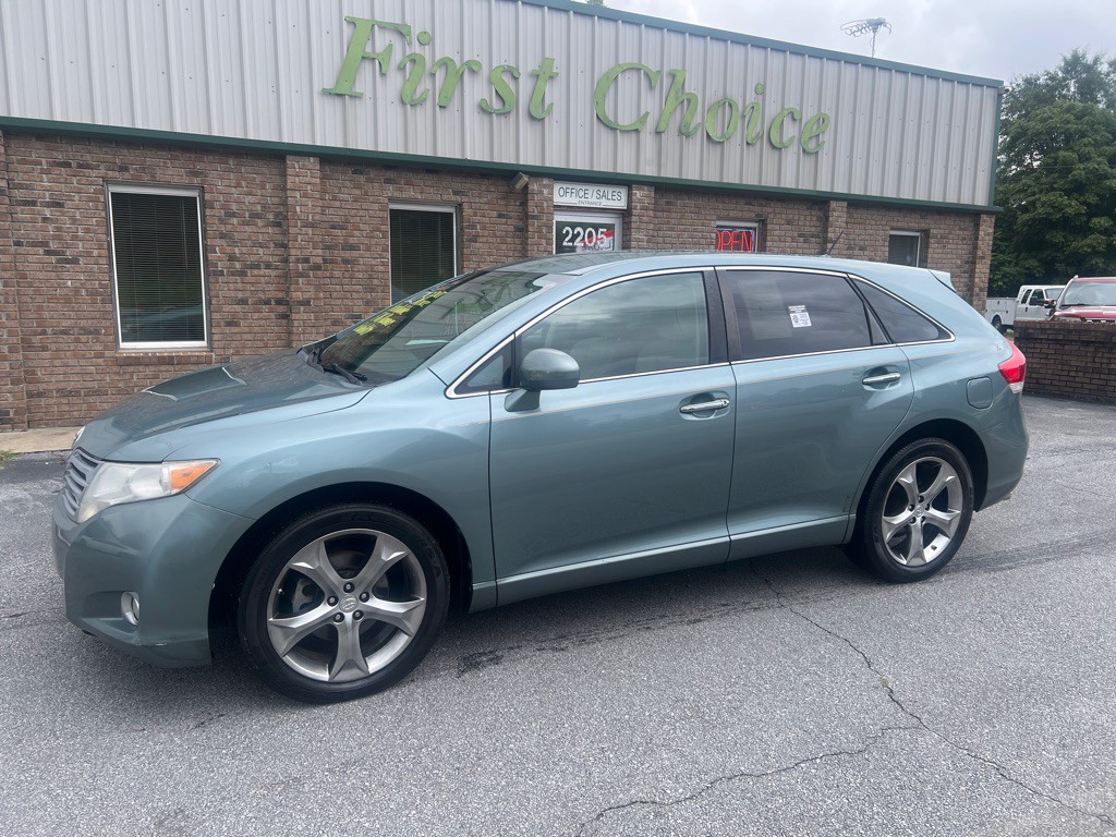 2010 Toyota Venza Image 1