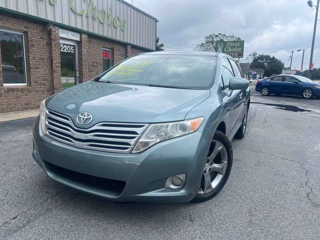2010 Toyota Venza Image 2