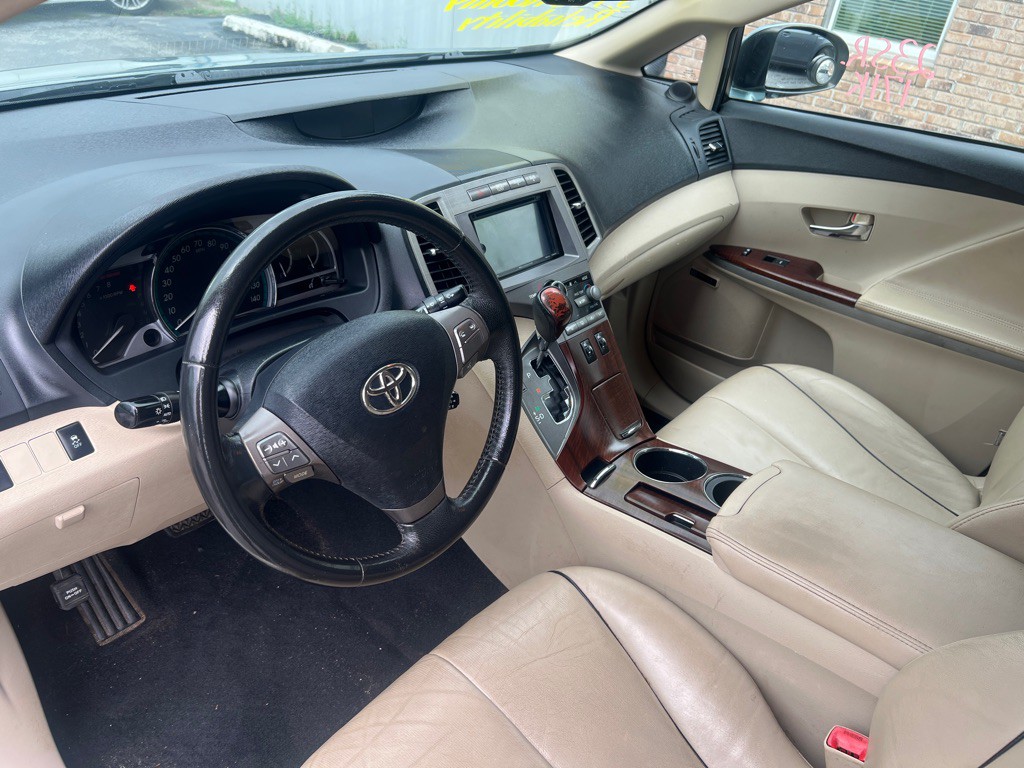 2010 Toyota Venza Image 5