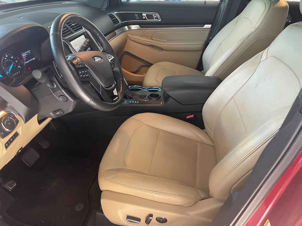 2016 Ford Explorer Image 6