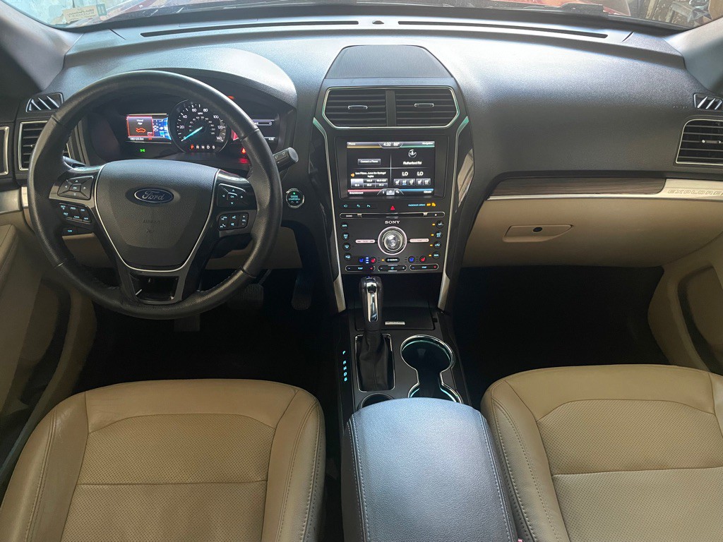 2016 Ford Explorer Image 7
