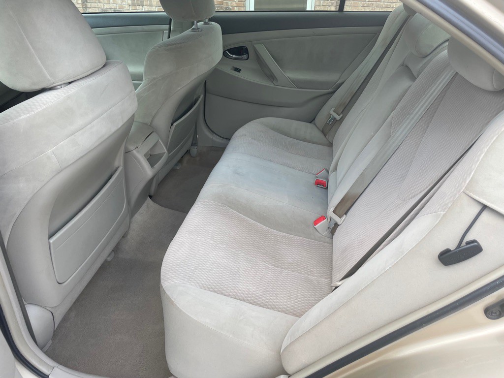 2011 Toyota Camry Image 9