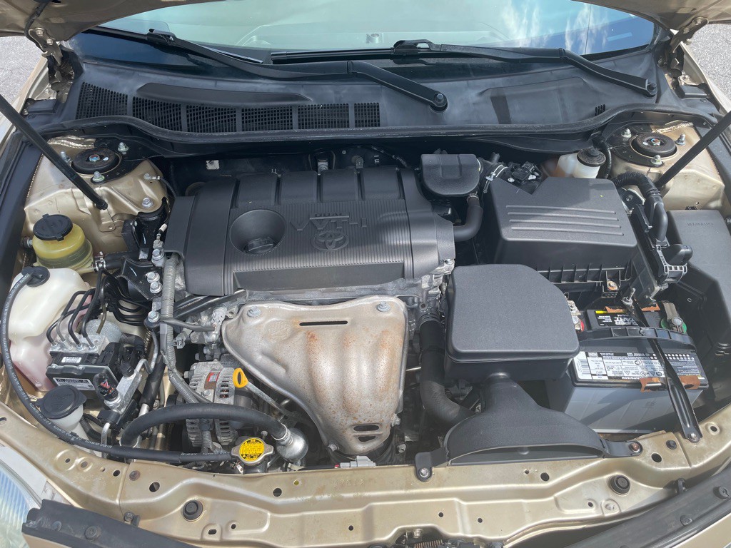 2011 Toyota Camry Image 14