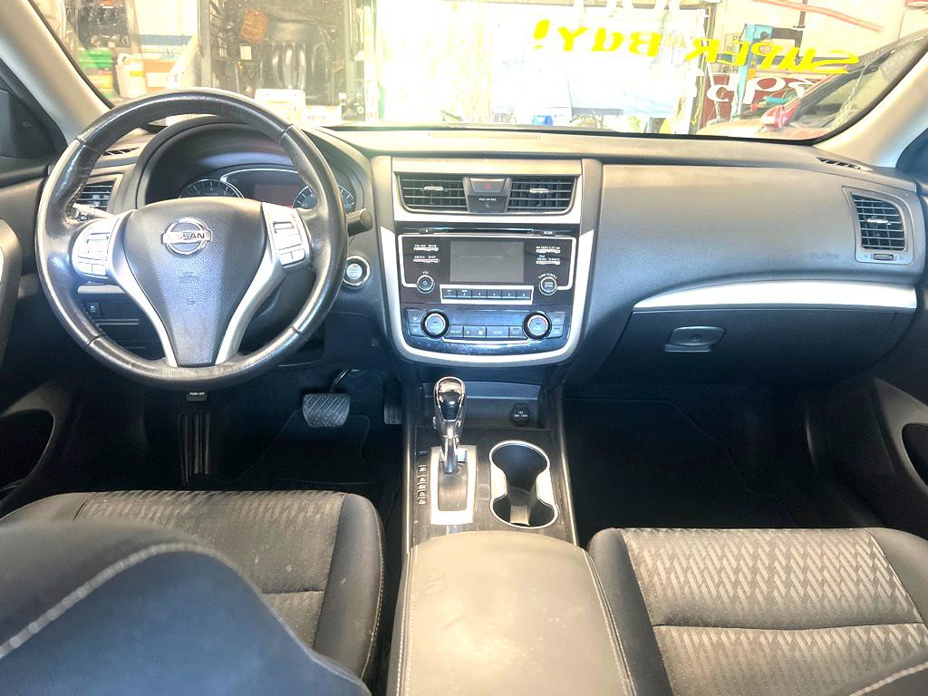 2018 Nissan Altima Image 6