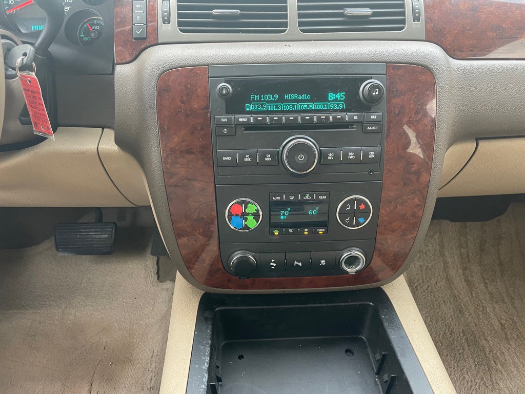 2010 Chevrolet Tahoe Image 21