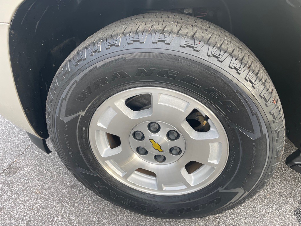 2010 Chevrolet Tahoe Image 27