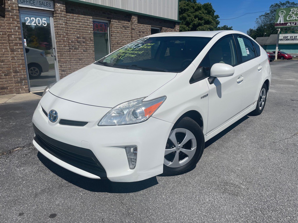 2013 Toyota Prius Image 2
