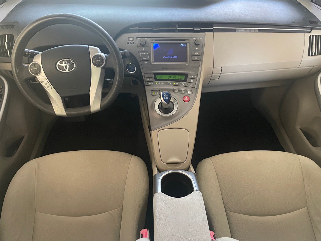 2013 Toyota Prius Image 7