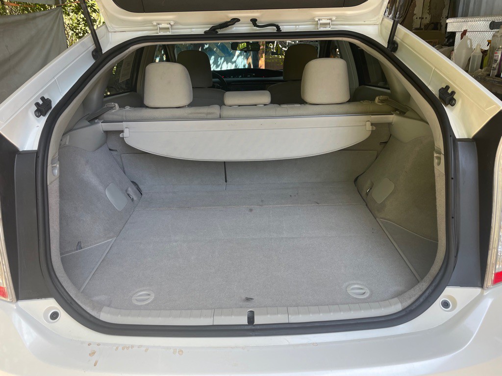 2013 Toyota Prius Image 11