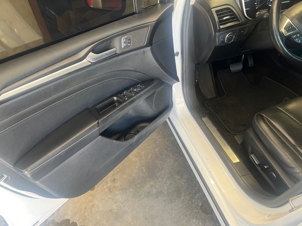 2020 Ford Fusion Image 5