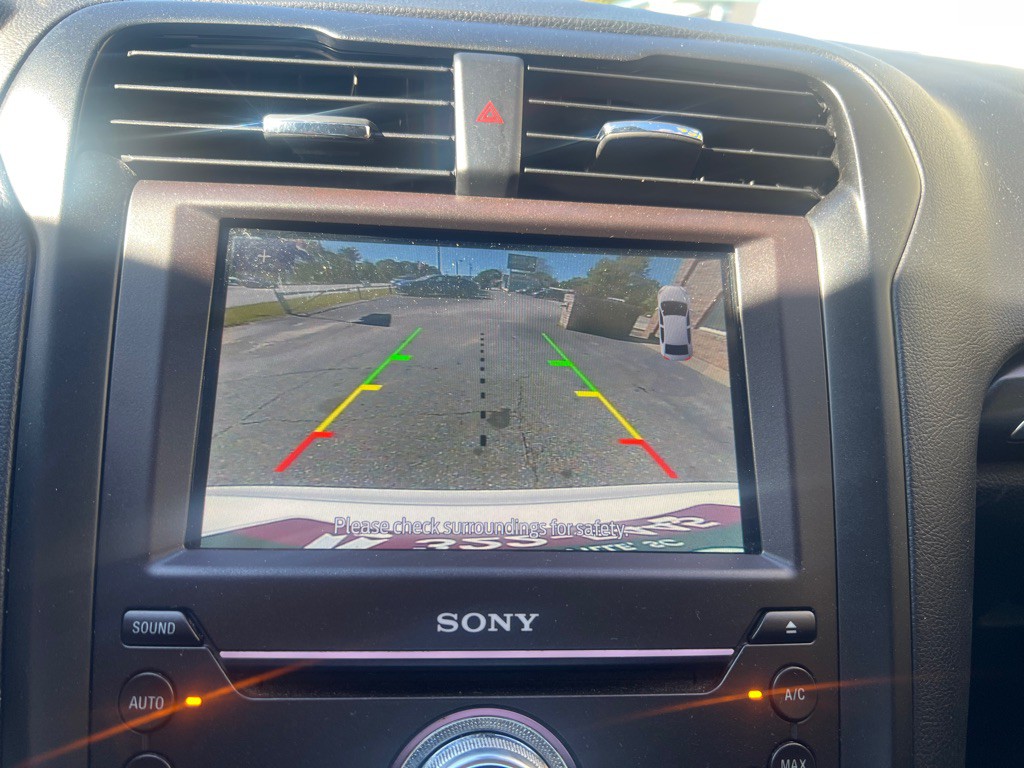 2020 Ford Fusion Image 9