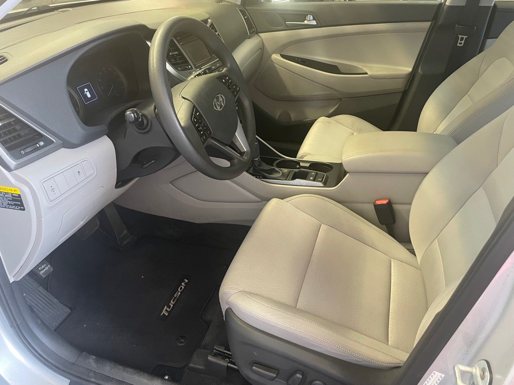 2017 Hyundai Tucson Image 6