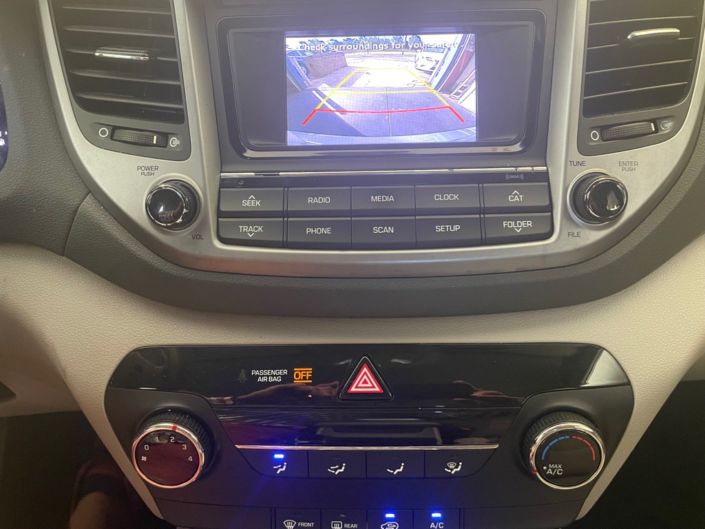 2017 Hyundai Tucson Image 8