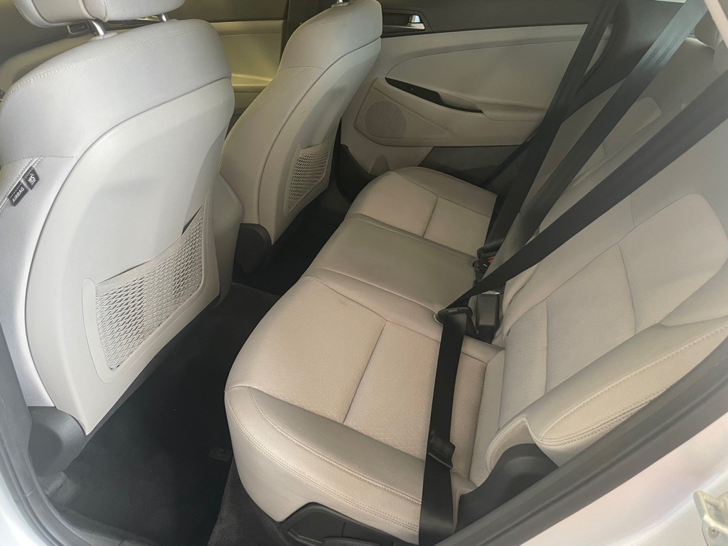 2017 Hyundai Tucson Image 9