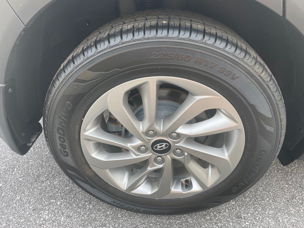 2017 Hyundai Tucson Image 13