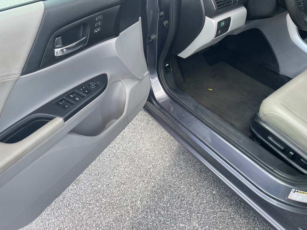 2013 Honda Accord Image 5