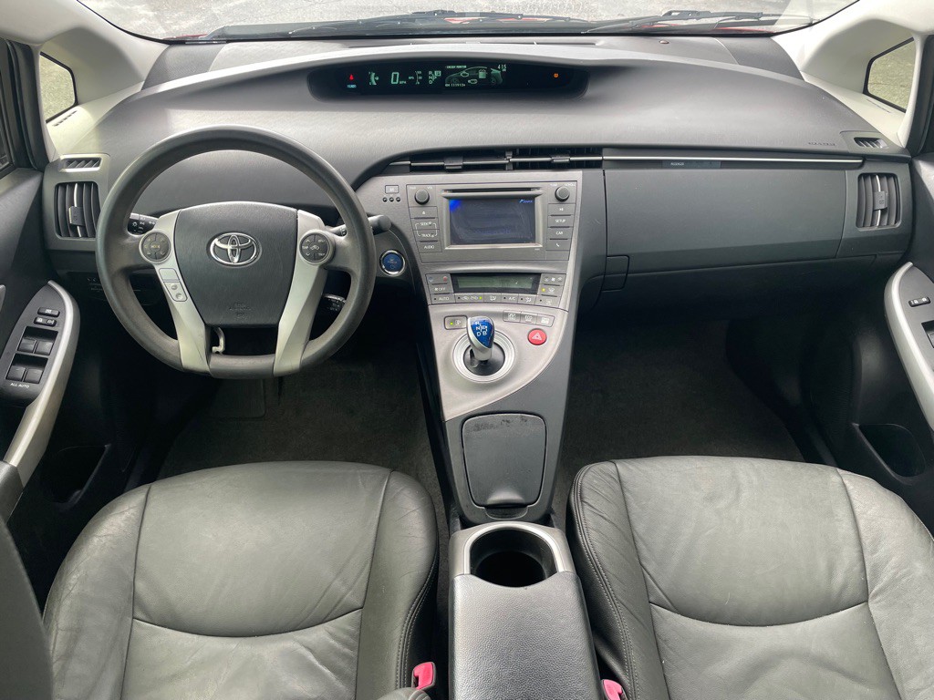 2013 Toyota Prius Image 7
