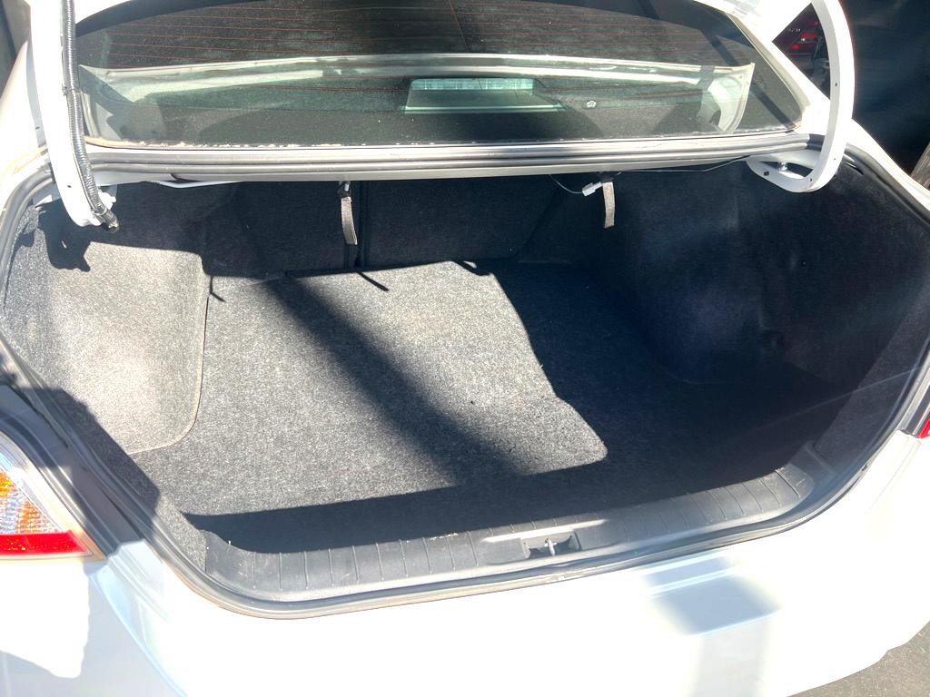 2013 Nissan Altima Image 10