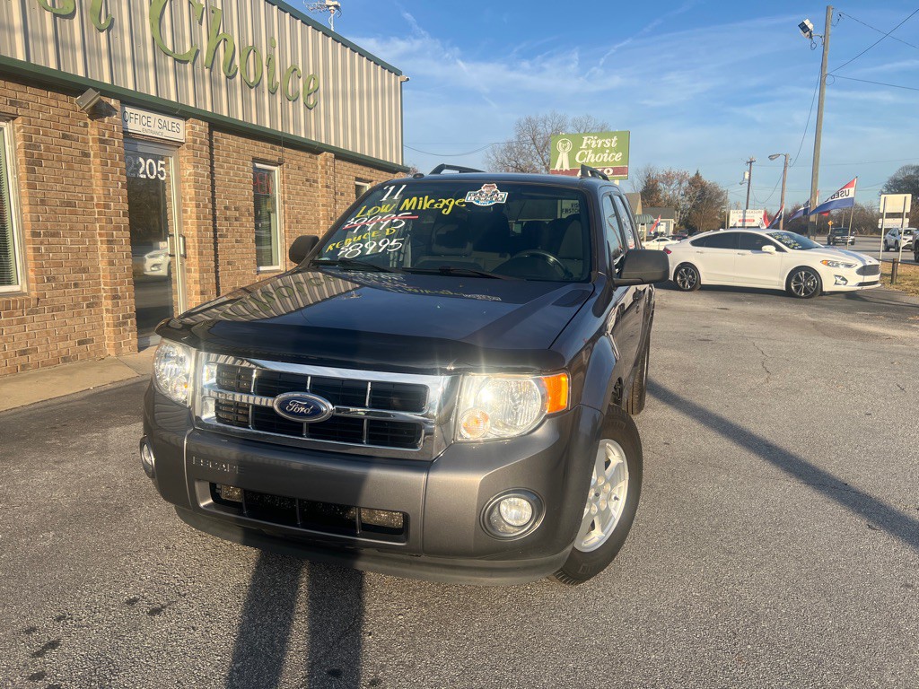 2011 Ford Escape Image 2