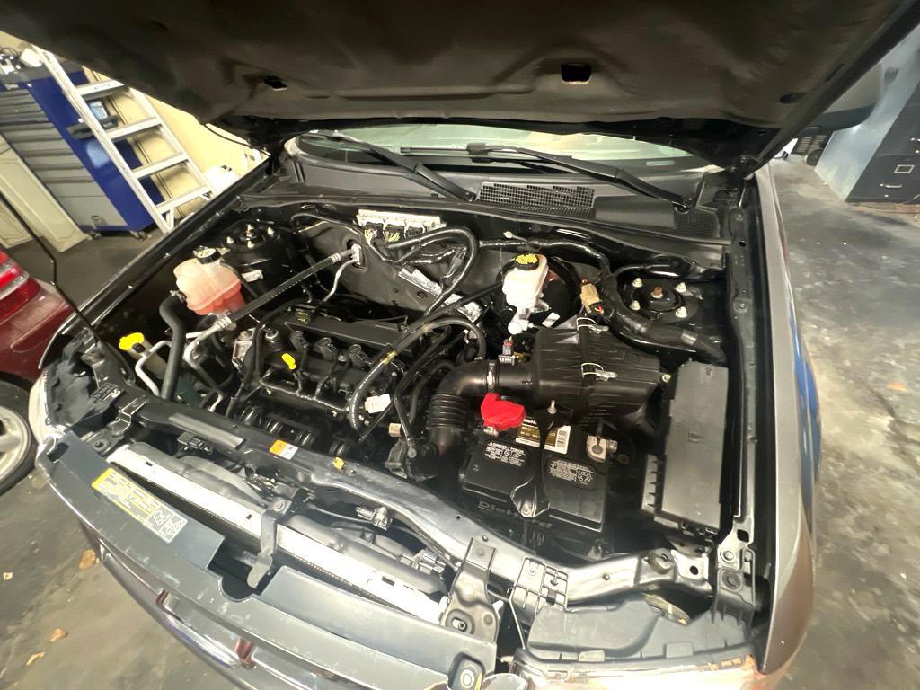 2011 Ford Escape Image 13